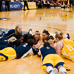 Women S Basketball 3 For A Cure Pledges